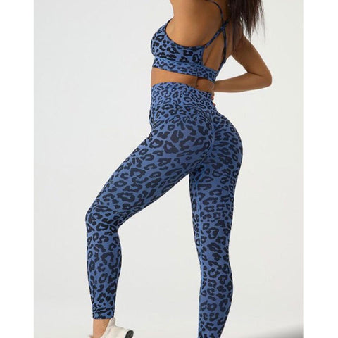 Step n Pump Exclusive Comfortable Seamless Blue Leopard Top