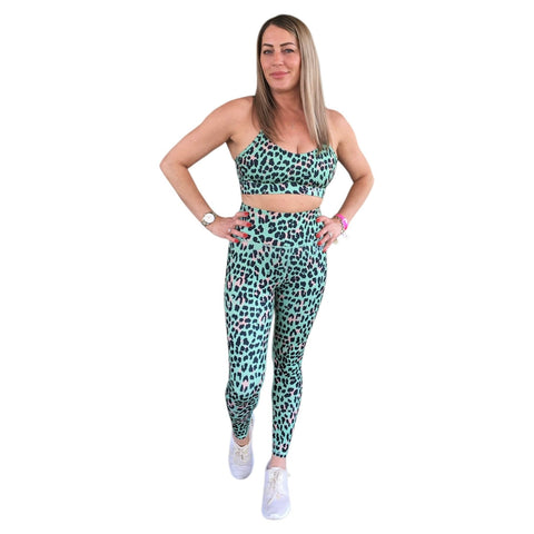 Stepnpump Exclusive Mint Leopard Detailed Crop Top
