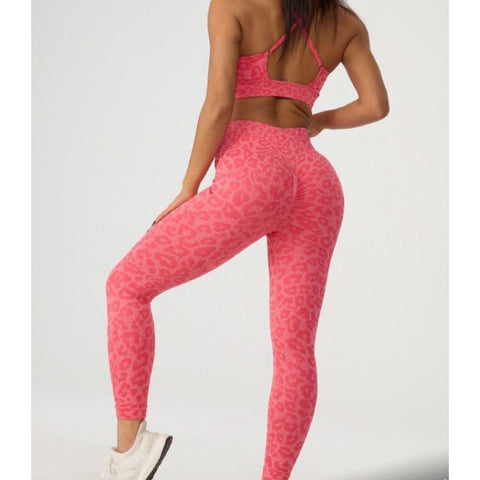 Stepnpump Exclusive Stunning Seamless Coral Pink Leopard Crop Top