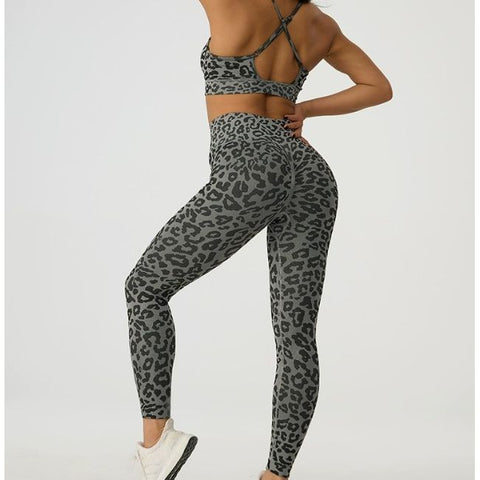 Step n Pump Exclusive Comfortable Seamless Grey Leopard  Leggings