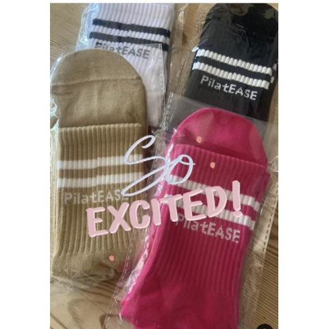 Step n Pump Essentials Black PilatEASE Non Slip Gripper Socks