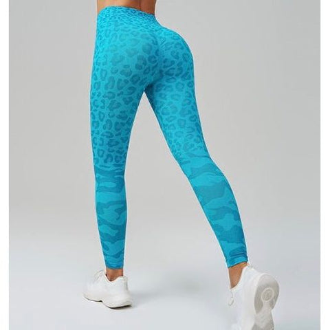 Step n Pump Exclusive Turquoise Seamless Animal print Leggings